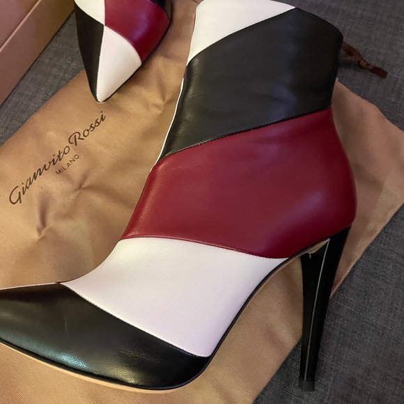 Gianvito Rossi leather booties - Picture 1 of 9